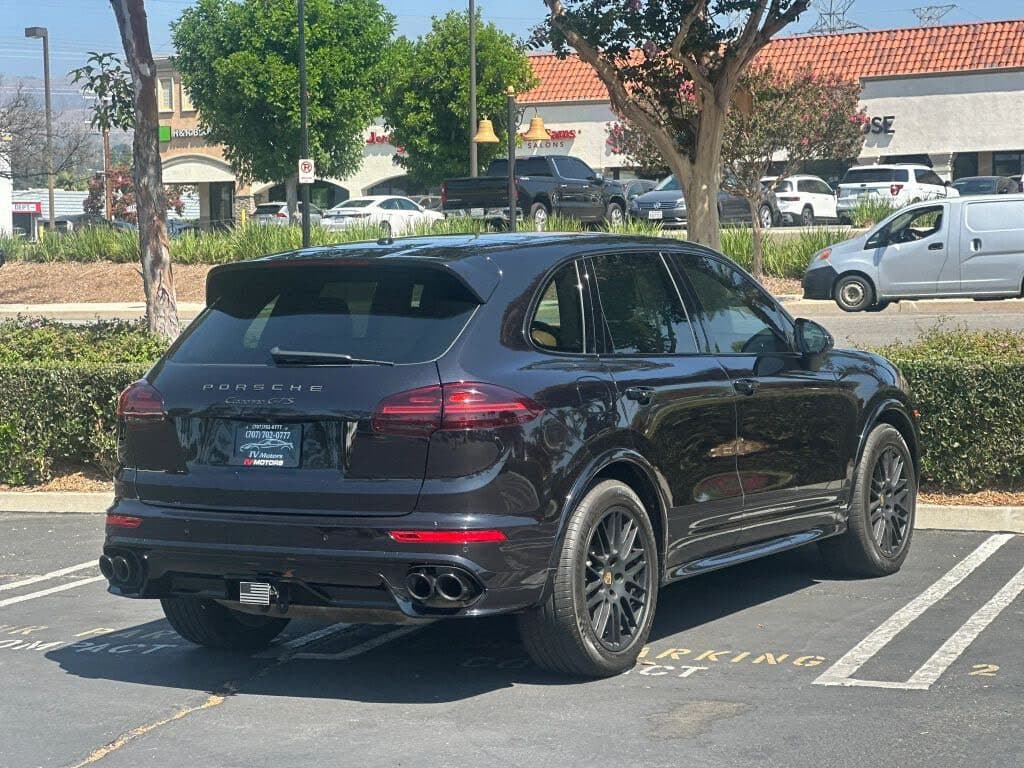 2016 Porsche Cayenne GTS - Photo 6