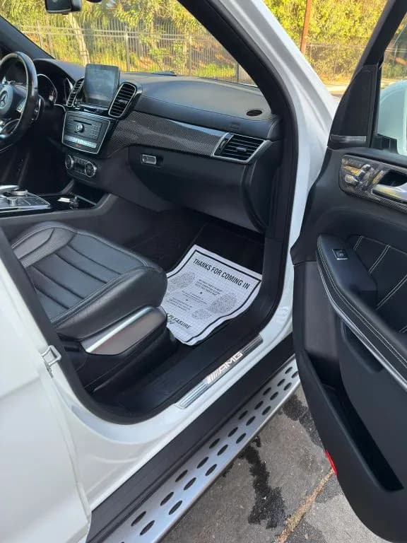 2017 Mercedes-Benz GLS-Class 11
