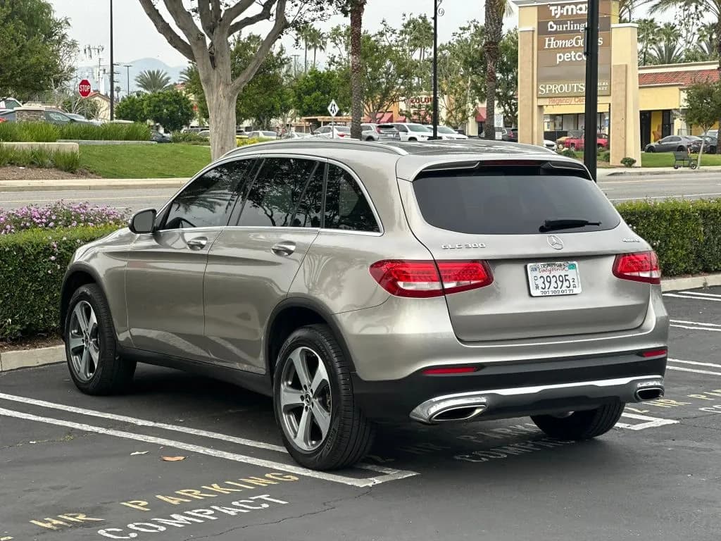 2019 Mercedes-Benz GLC 7