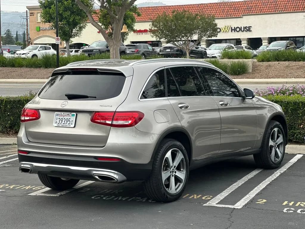 2019 Mercedes-Benz GLC 5